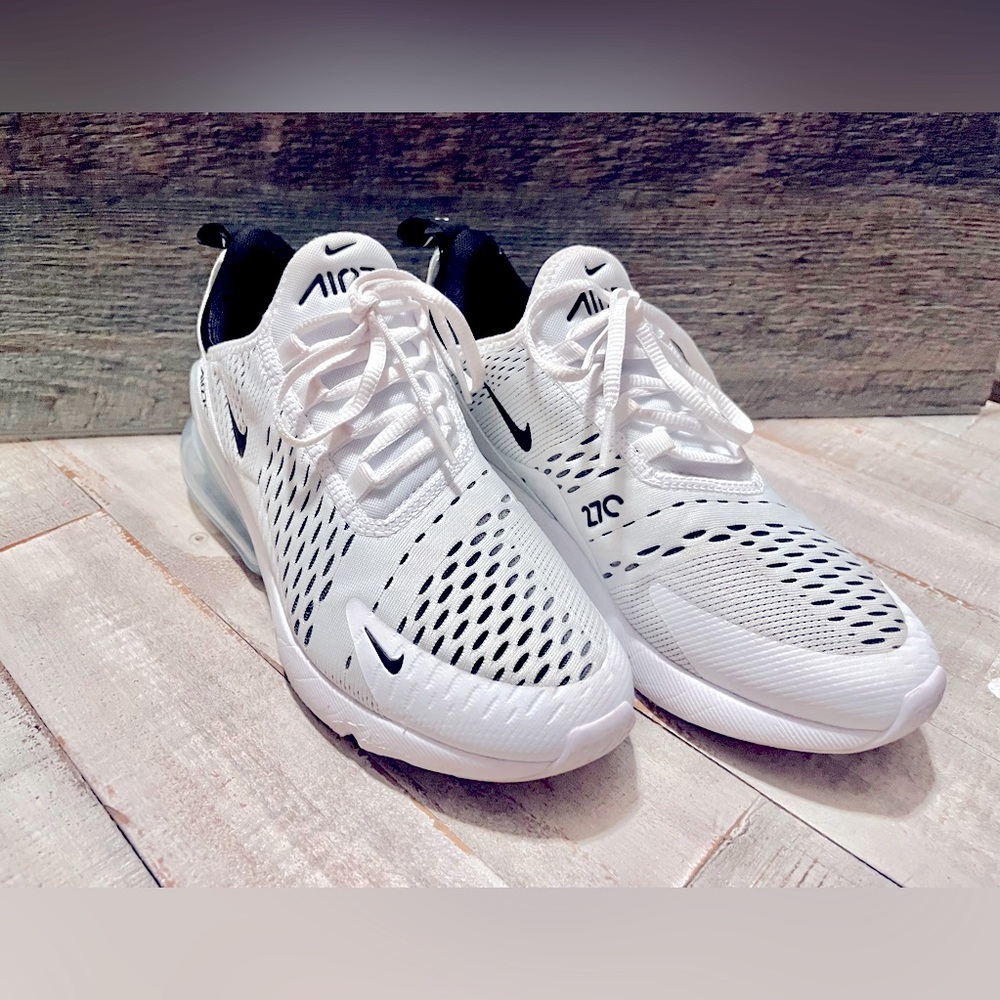 Women’s Nike Air Max 270 - Picture 4 of 4